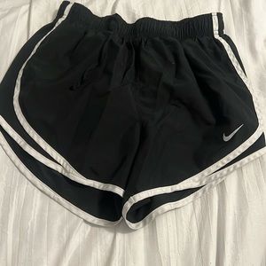 Black Nike dri-fit shorts-size small